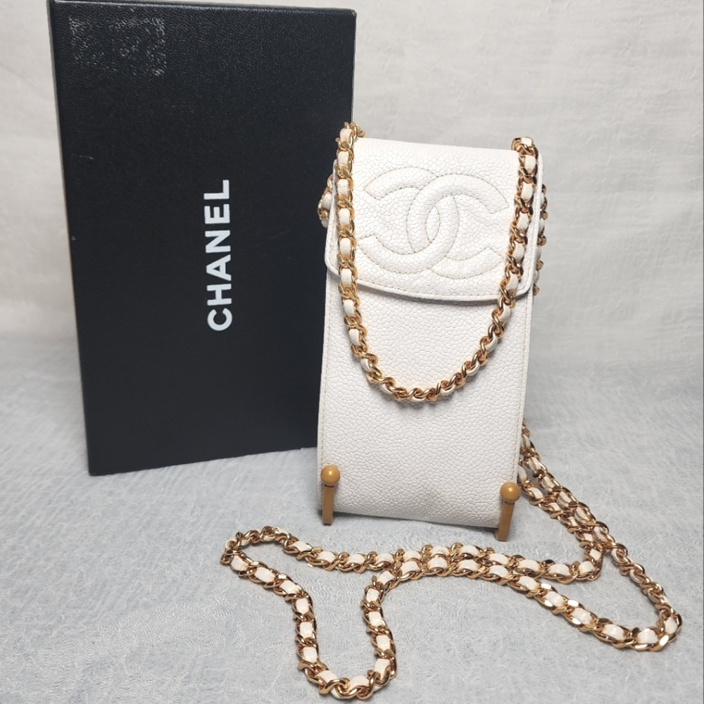 Auth Chanel Caviar Crossbody (24k gold) or Cell Phone Holder - Picture 3 of 14
